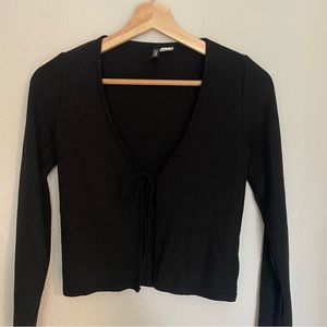 Cross over black top